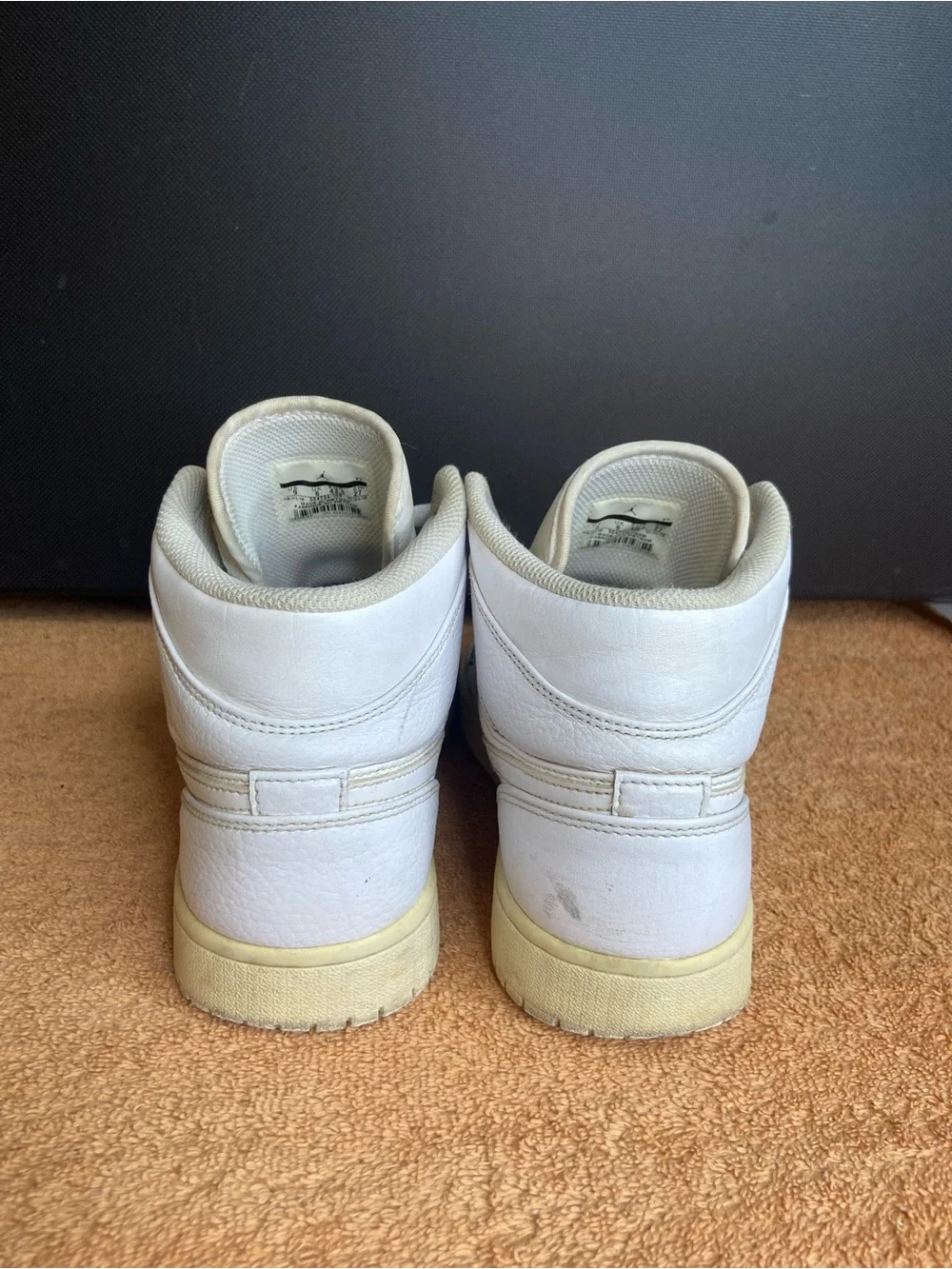 Nike Air Jordan 1 Mid Triple White 554724-109 Men's Sz. 9 Basketball Sneakers
